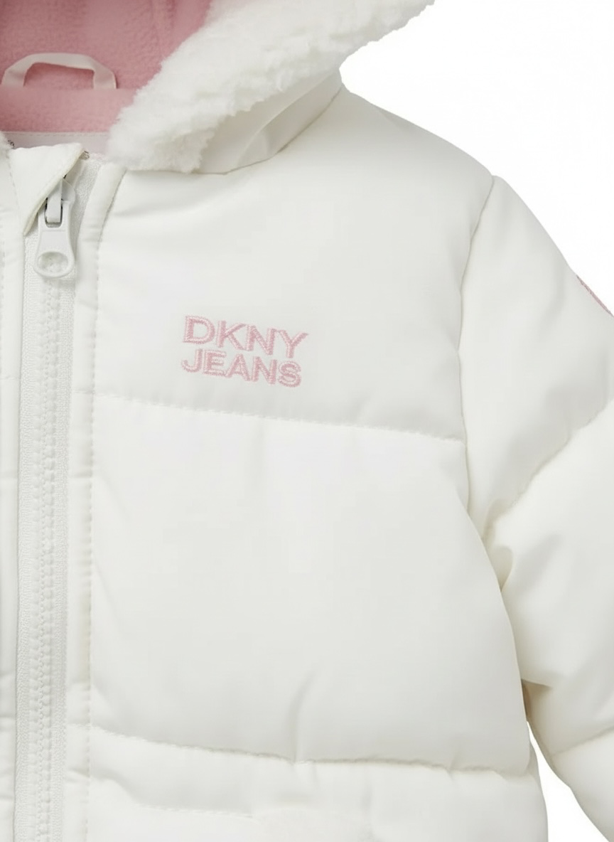 Combinezon DKNY alb pentru fetițe cu blăniță