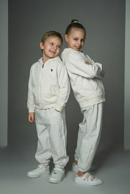 Hanorac Alb Copii U.S. Polo Assn. cu Fermoar și Glugă – Stil Sport-Casual Premium