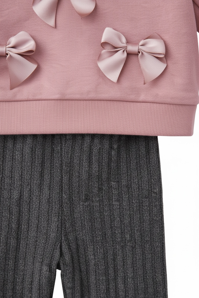 Set Wonderluxe - bluza roz, pantaloni gri, detalii cu fundite