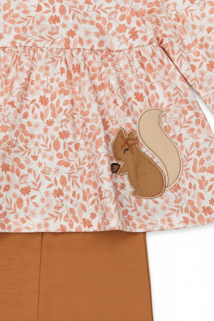 Set 2 piese Nutmeg cu bluza cu volane si detalii,colanti maro