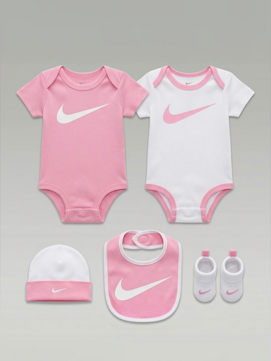 Set Nike 5 piese bodyuri, căciuliță, bavetica si șosete