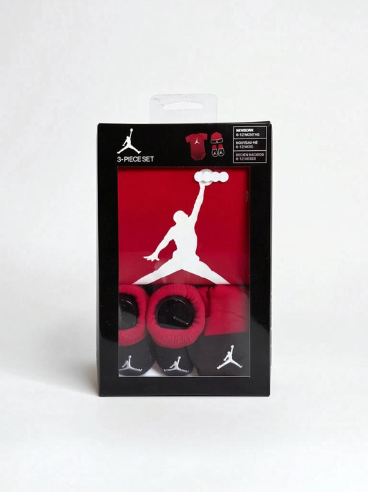 Set 3 Piese Jordan Bebeluși, Negru/Rosu – Body cu Logo Grafic, Botosei și Căciulă asortată