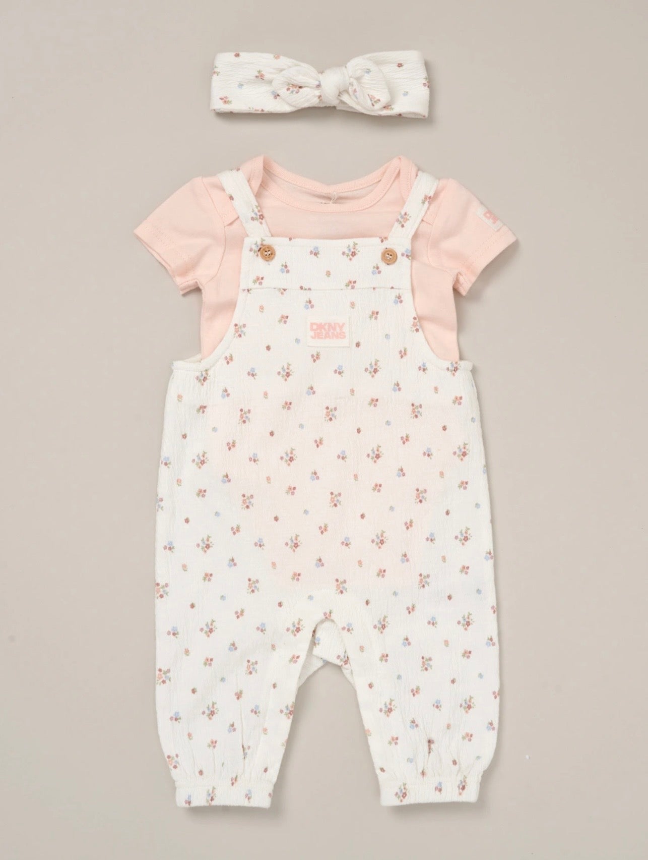 Set 3 piese DKNY - salopeta cu imprimeu floral,bentita si tricou