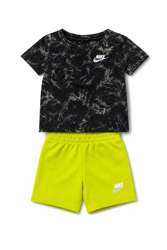 Set Nike tricou gri cu imprimeu si pantaloni scurti galbeni