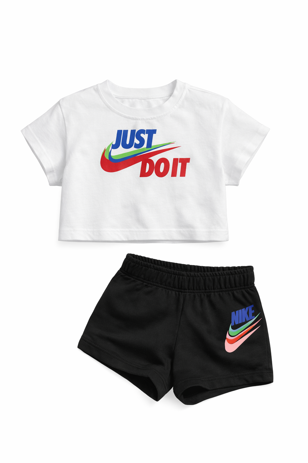 Set de vară Nike copii, tricou alb cu logo multicolor și pantaloni scurți negri