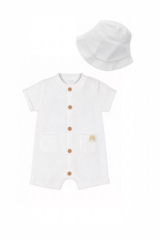 Set bebelusi 2 piese DKNY alb - body si palarie cu detalii curcubeu