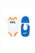 Set 3 Piese Nike Bebeluși, Alb/Albastru – Body cu Logo Grafic, Bavețică și Căciulă asortată