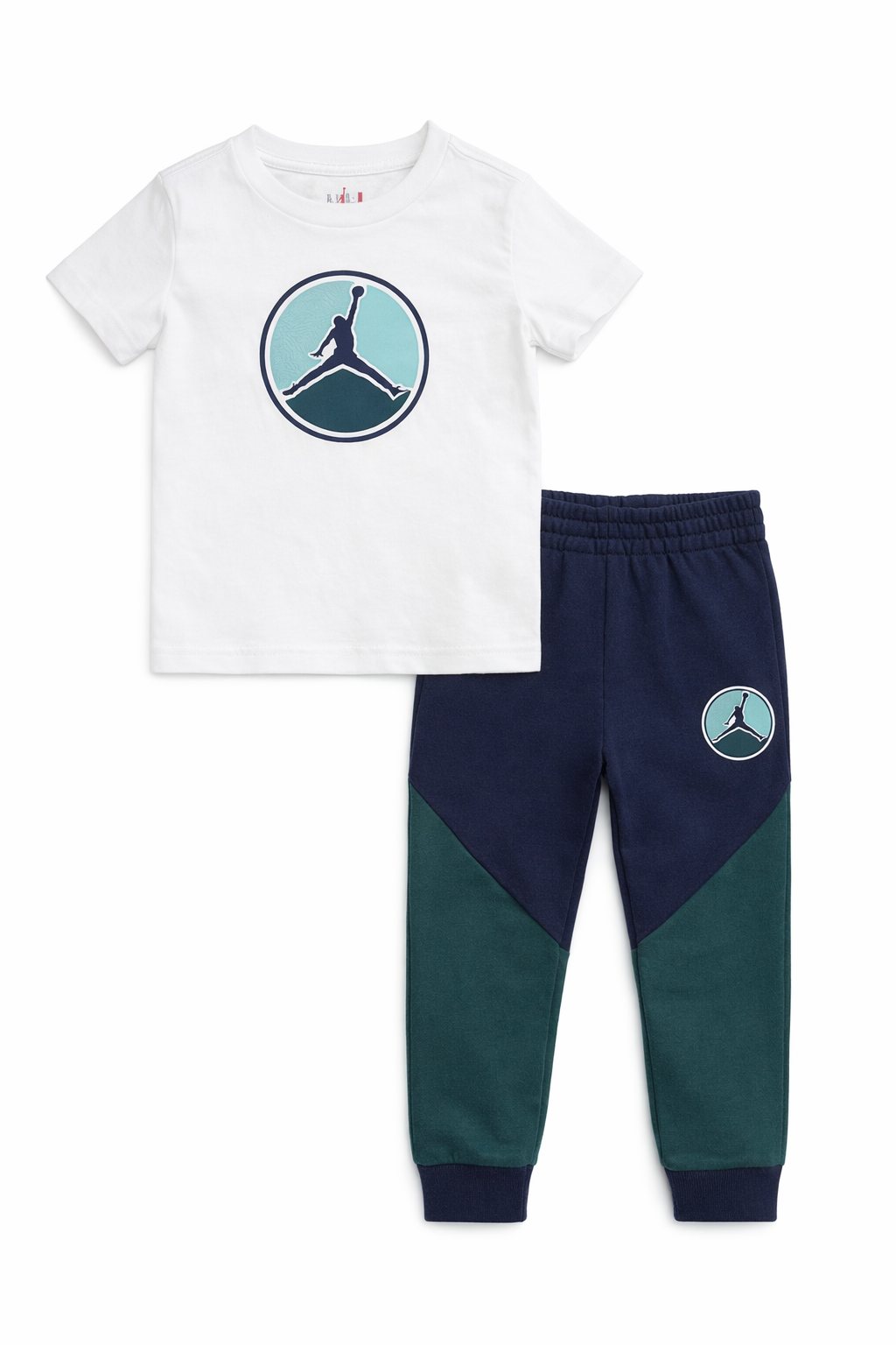 Trening Jordan copii, set tricou alb și pantaloni sport verde închis