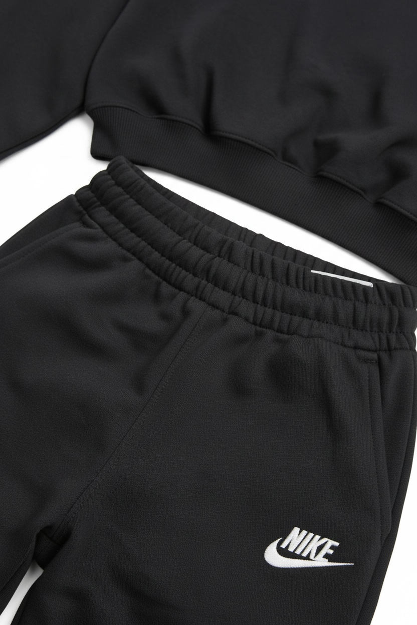 Trening Nike fete, Bluză tip hanorac crop și pantaloni joggers, Negru